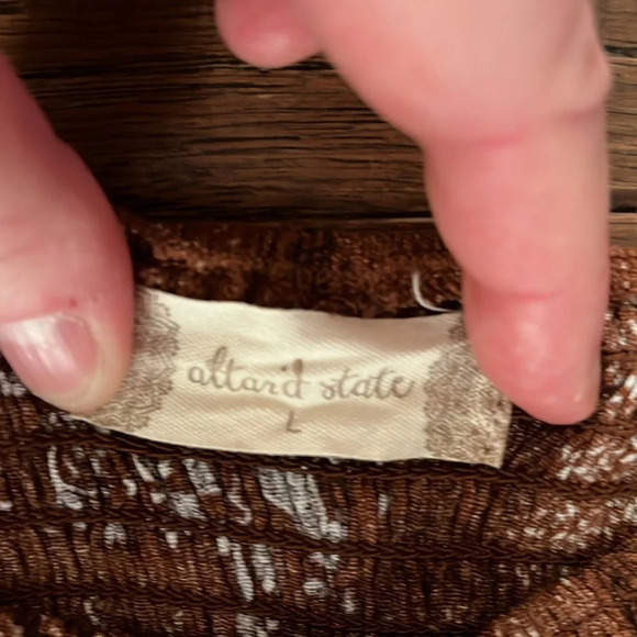 Altar’d States Smocked Crop Top Size L - Picture 3 of 6